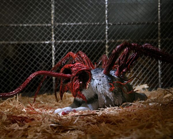 x_neca04905_c The Thing Actionfigur Thing Dog Creature Ultimate Deluxe 18 cm