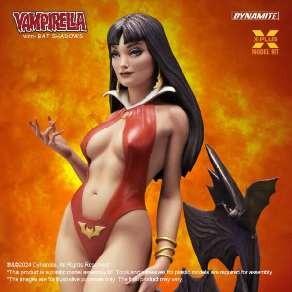 98253 Vampirella With Bat Shadows 1/8 Model Kit