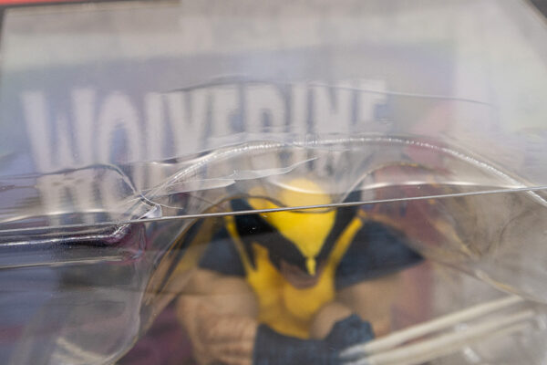 Marvel Collection PVC Statue 1/10 Wolverine (Wolverine #85) 17 cm Verpackung beschädigt